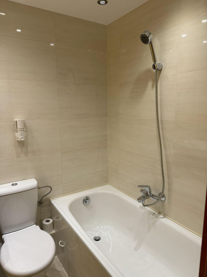 Lokal Warszawa, al. Komisji Edukacji Narodowej. Zdjęcie 4