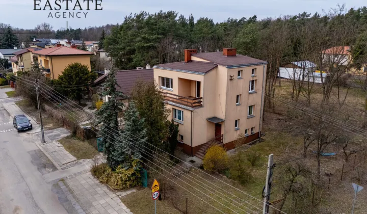 dom wolnostojący, 6 pokoi Zielonka, ul. Saperów