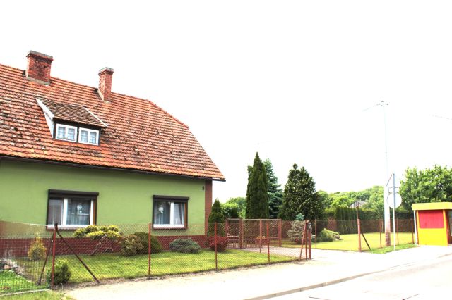 bliźniak, 4 pokoje Komorze Przybysławskie. Zdjęcie 1