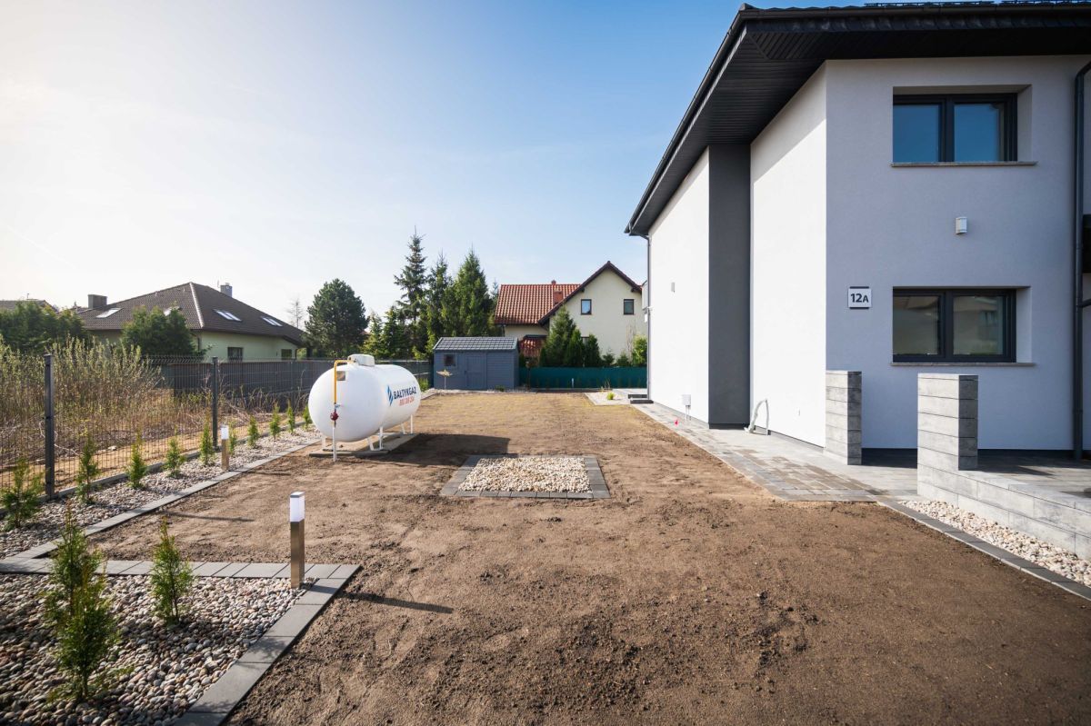 bliźniak, 5 pokoi Banino, ul. Saturna. Zdjęcie 2