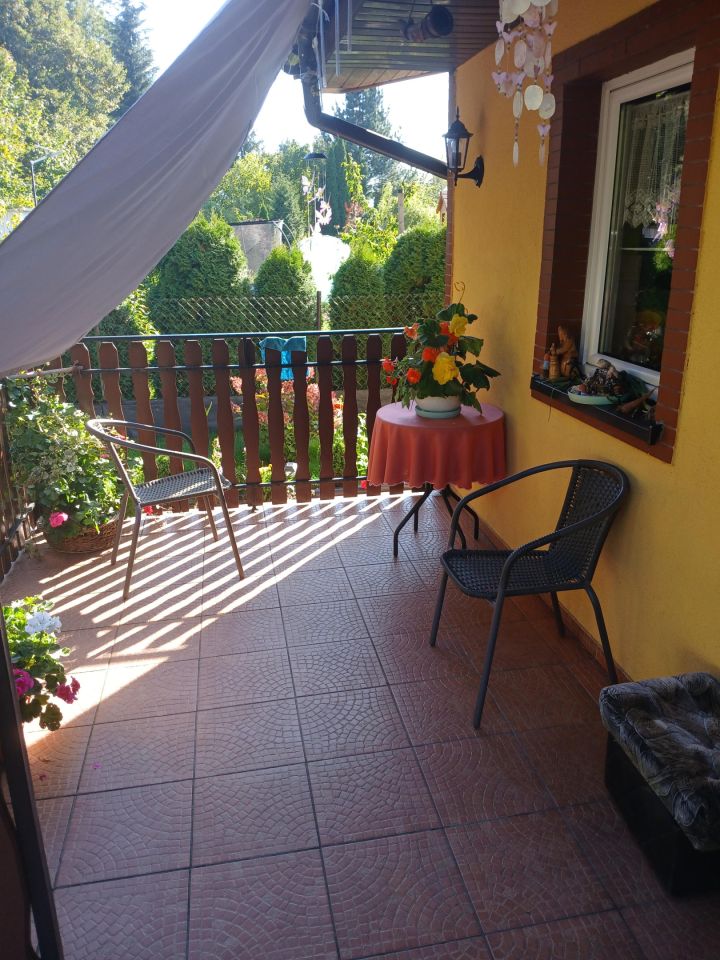 dom wolnostojący, 7 pokoi Staroźreby, ul. Parkowa. Zdjęcie 12