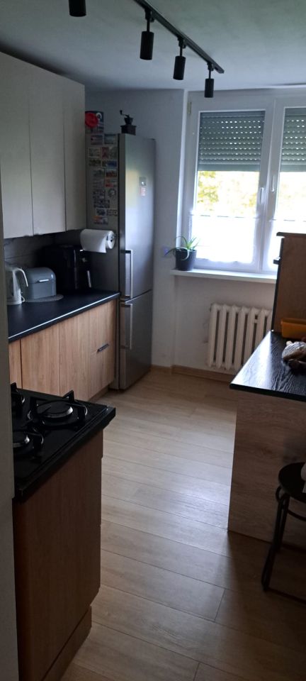 Mieszkanie 3-pokojowe Tomaszów Bolesławiecki. Zdjęcie 2