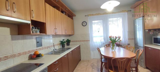 dom wolnostojący, 6 pokoi Kielce Baranówek. Zdjęcie 4