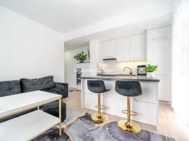 Mieszkanie 3-pokojowe Zawada. Zdjęcie 2