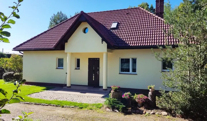 dom wolnostojący, 5 pokoi Turew, ul. Szkolna