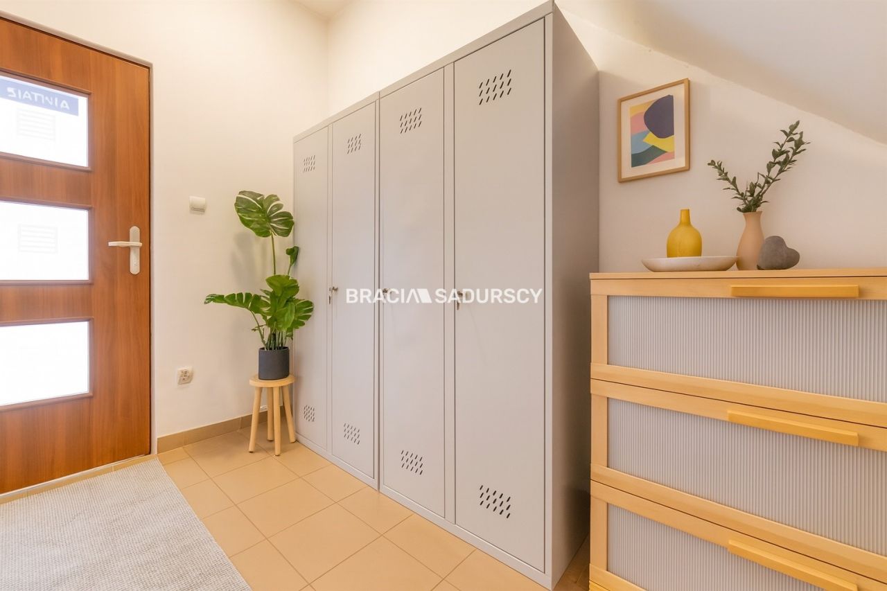 dom wolnostojący, 5 pokoi Węgrzce Wielkie. Zdjęcie 3