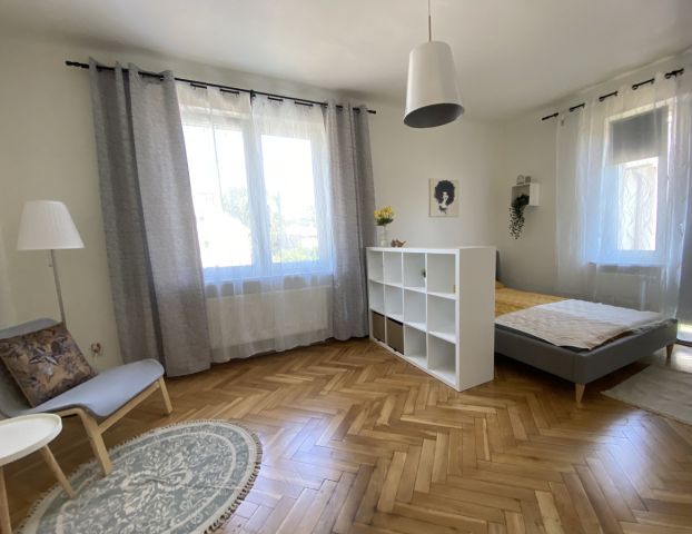 Mieszkanie 1-pokojowe Milanówek. Zdjęcie 1