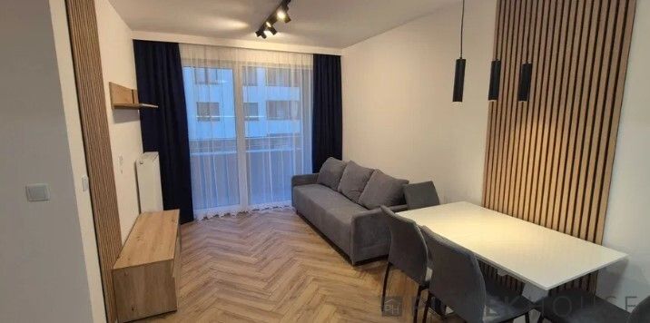 Mieszkanie 3-pokojowe Ząbki, ul. Skrajna. Zdjęcie 1