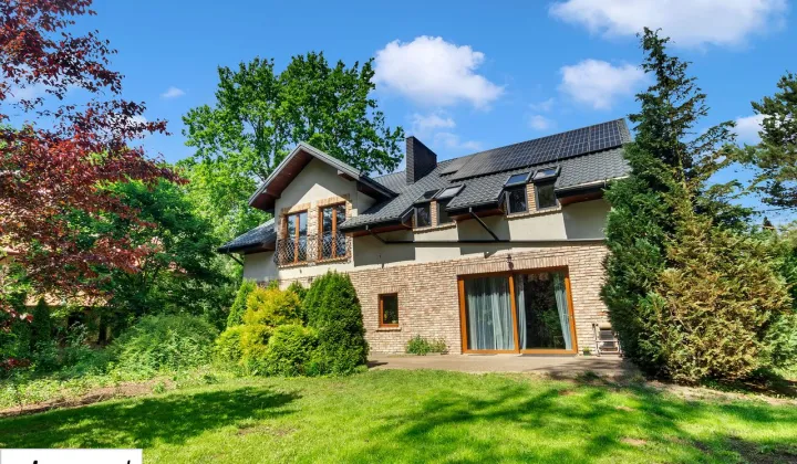 dom wolnostojący, 12 pokoi Radonie