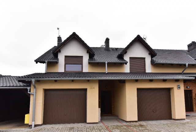 dom szeregowy Lubliniec, ul. Szczygłów. Zdjęcie 1