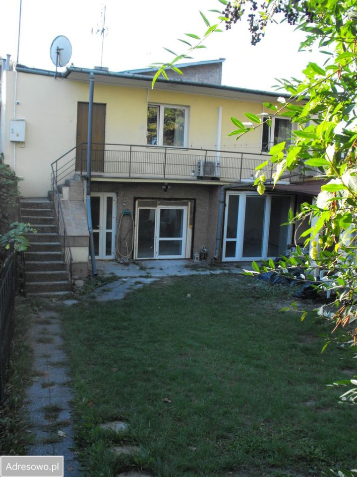 dom wolnostojący, 4 pokoje Opoczno, pl. Strażacki. Zdjęcie 2