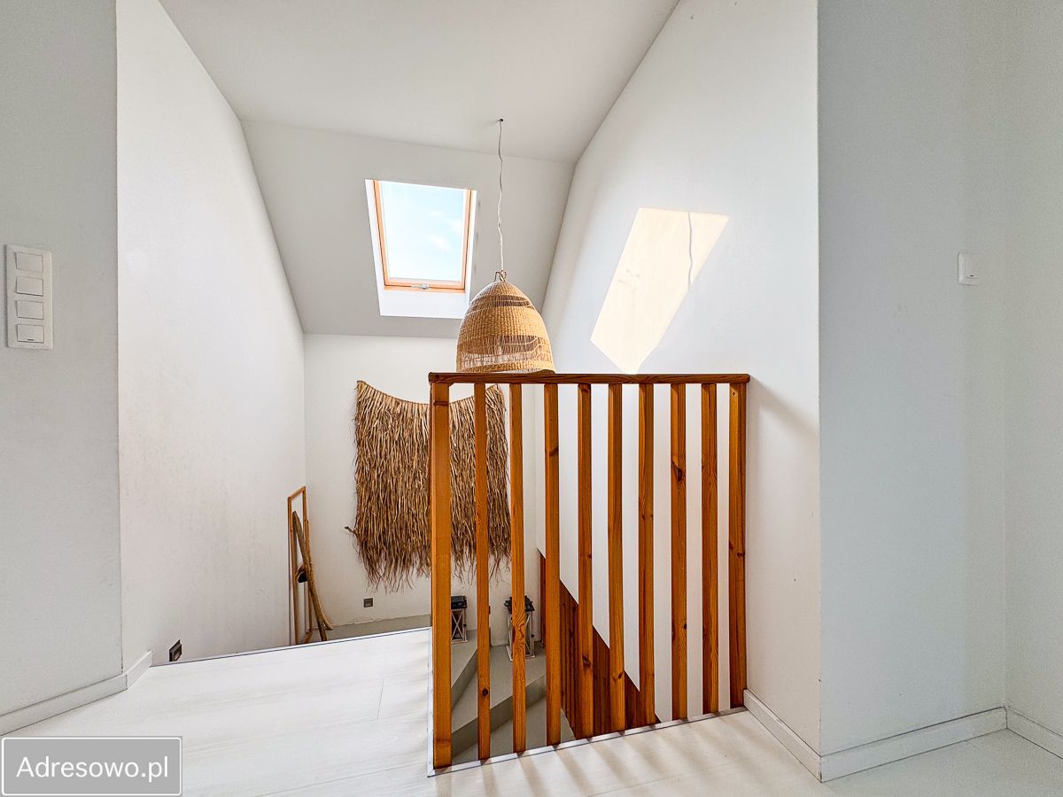 dom wolnostojący, 5 pokoi Międzyborów. Zdjęcie 12