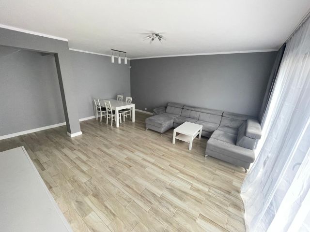 dom szeregowy Grodzisk Mazowiecki, ul. 3 Maja. Zdjęcie 2