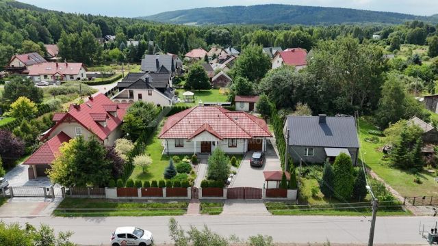 dom wolnostojący, 4 pokoje Ćmińsk. Zdjęcie 1