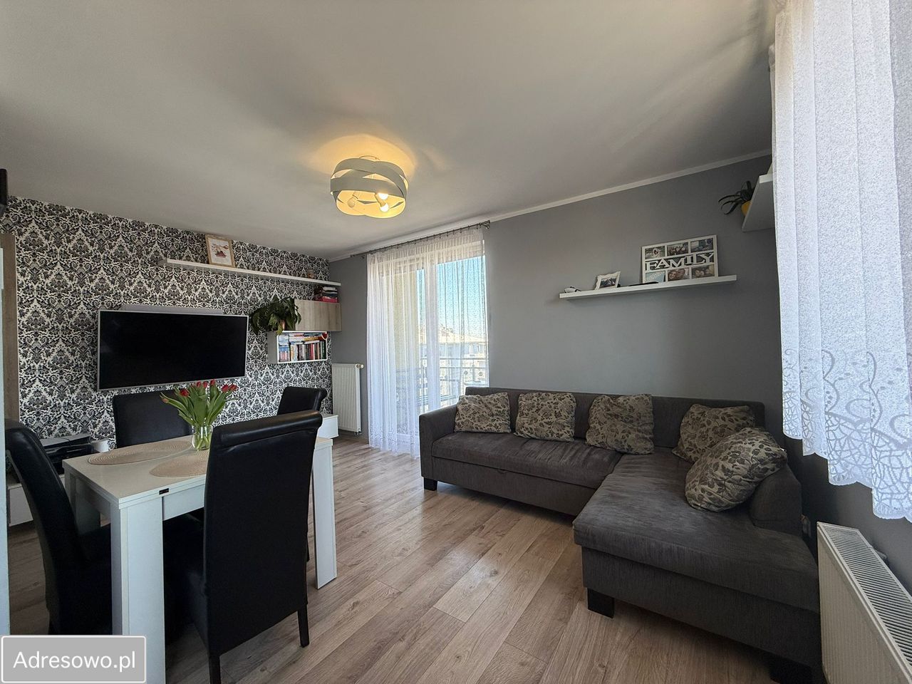 Mieszkanie 3-pokojowe Jaroty, ul. Bartąska. Zdjęcie 1