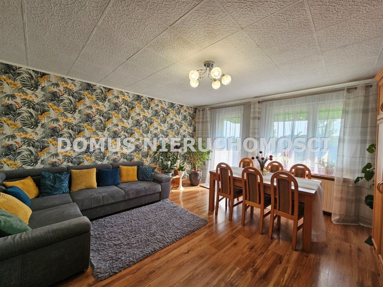 Mieszkanie 3-pokojowe Jeżew. Zdjęcie 2