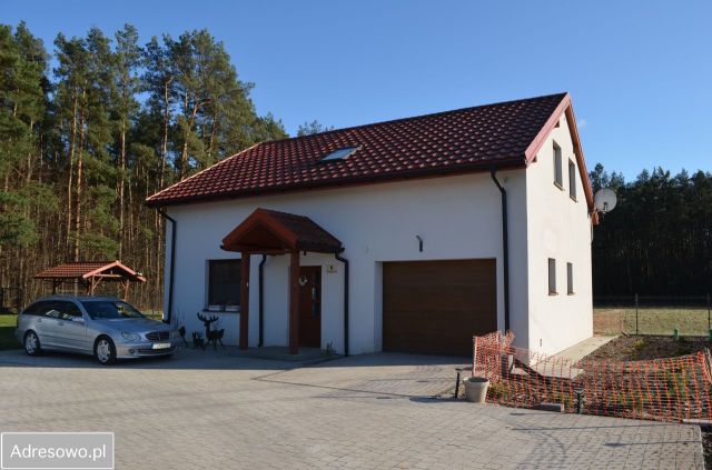 dom wolnostojący, 3 pokoje Lisie Kąty, ul. Szybowcowa. Zdjęcie 1