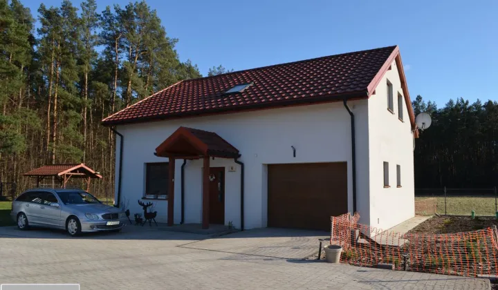 dom wolnostojący, 3 pokoje Lisie Kąty, ul. Szybowcowa