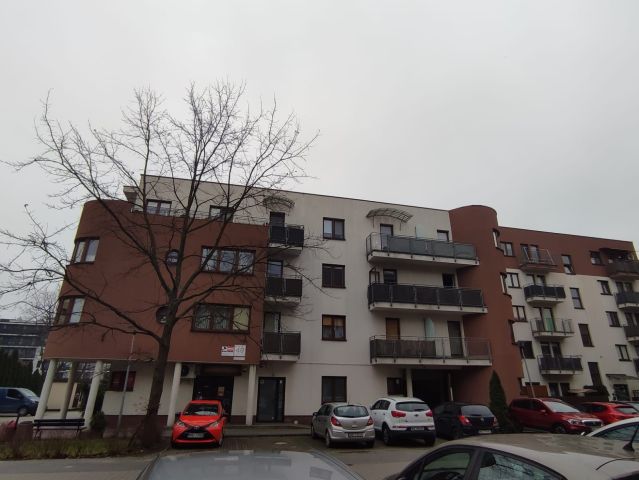 Mieszkanie 3-pokojowe Nowy Dwór Mazowiecki, ul. Dębowa. Zdjęcie 1