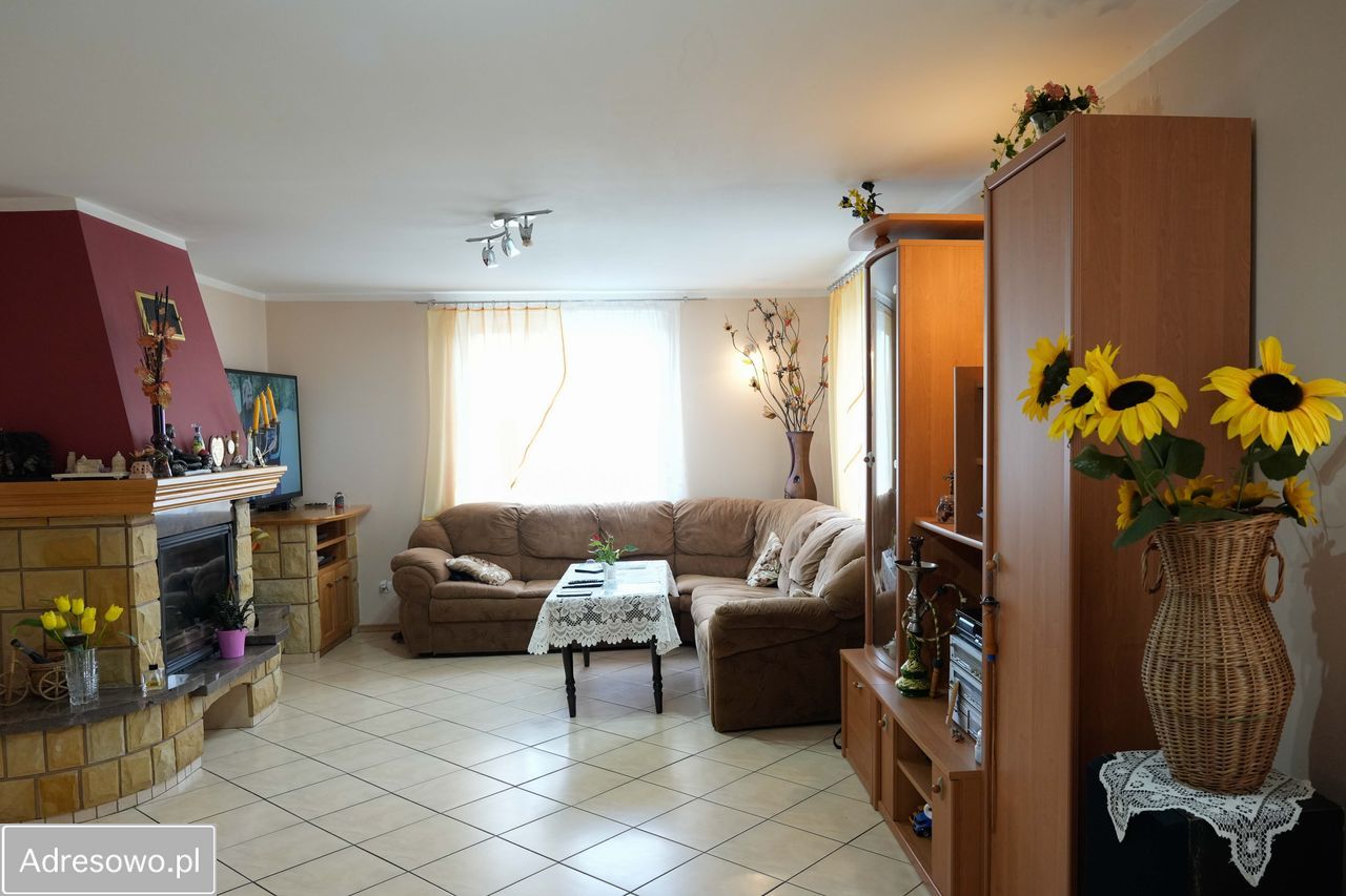 dom wolnostojący, 4 pokoje Sobolewo. Zdjęcie 5