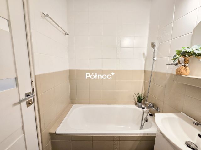 Mieszkanie 4-pokojowe Jelenia Góra, ul. Józefa Elsnera. Zdjęcie 14
