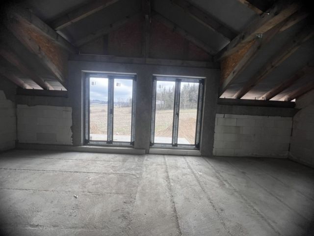 bliźniak, 5 pokoi Jabłów. Zdjęcie 4