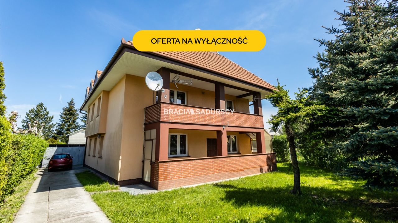 dom wolnostojący, 6 pokoi Kraków Bronowice, ul. Jasnogórska. Zdjęcie 1