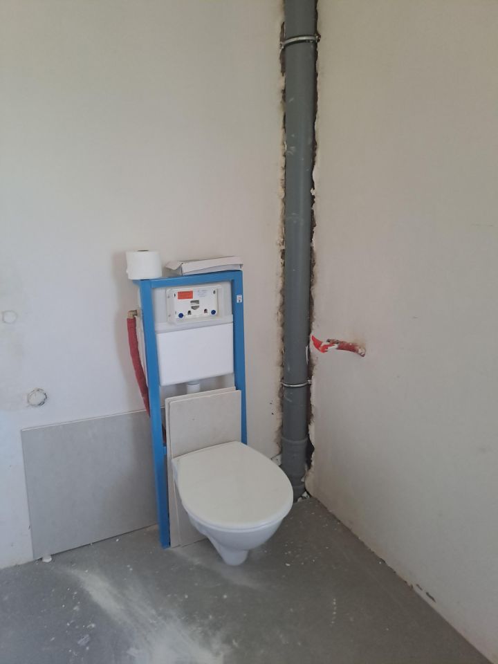 Mieszkanie 3-pokojowe Ładna. Zdjęcie 11