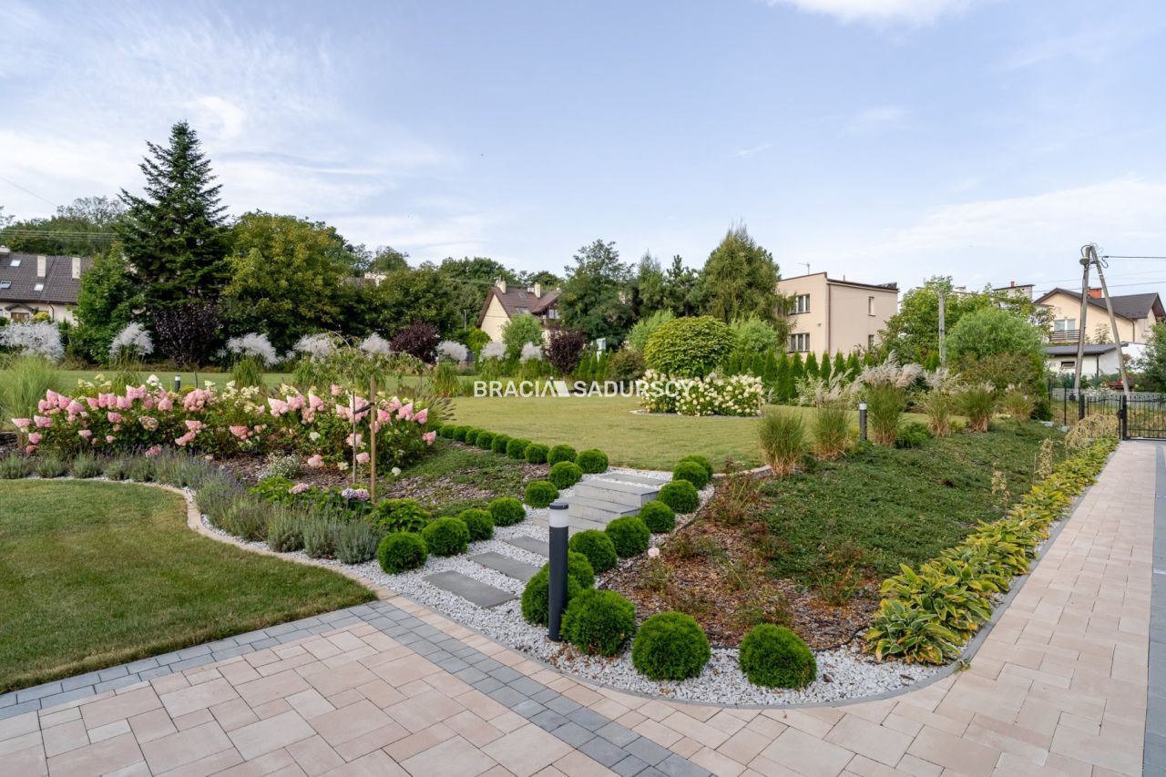 dom wolnostojący, 6 pokoi Węgrzce. Zdjęcie 2