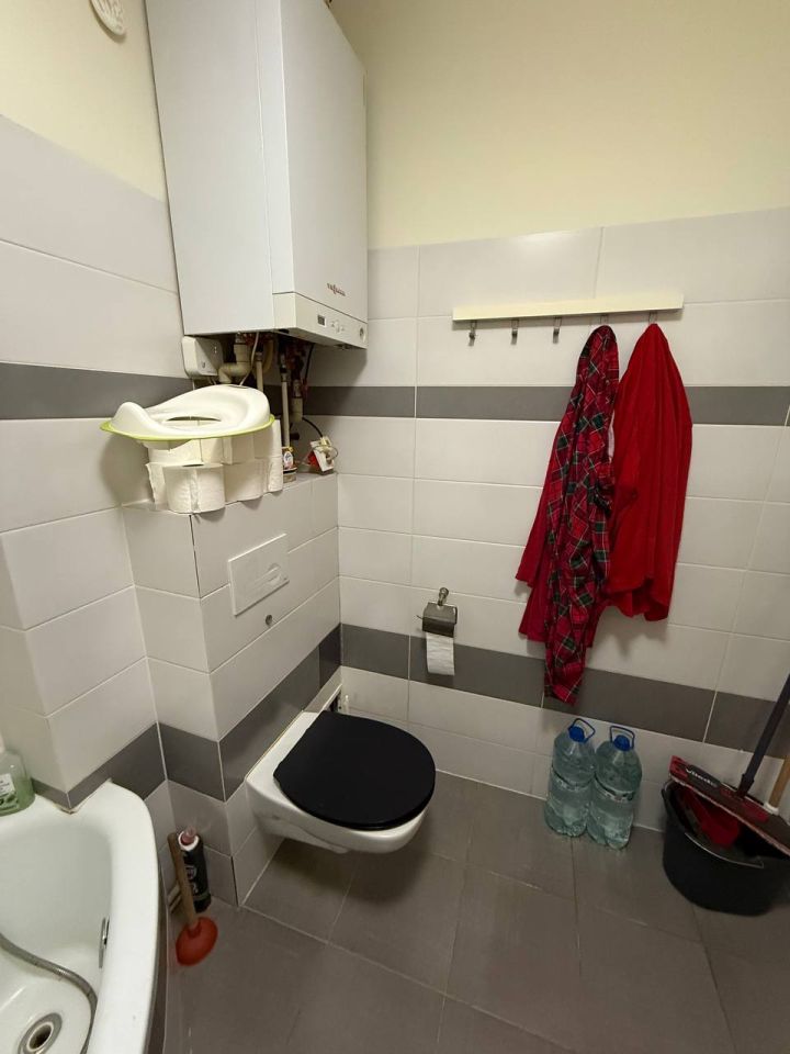 Mieszkanie 3-pokojowe Obory. Zdjęcie 16