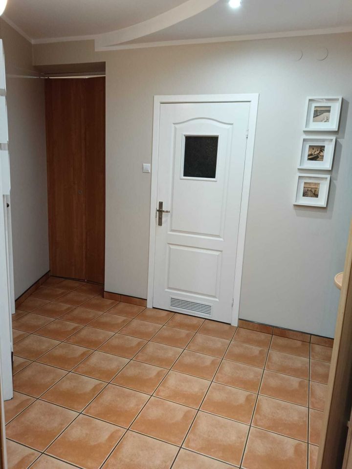 Mieszkanie 3-pokojowe Kalisz, ul. Prymasa Stefana Wyszyńskiego. Zdjęcie 3