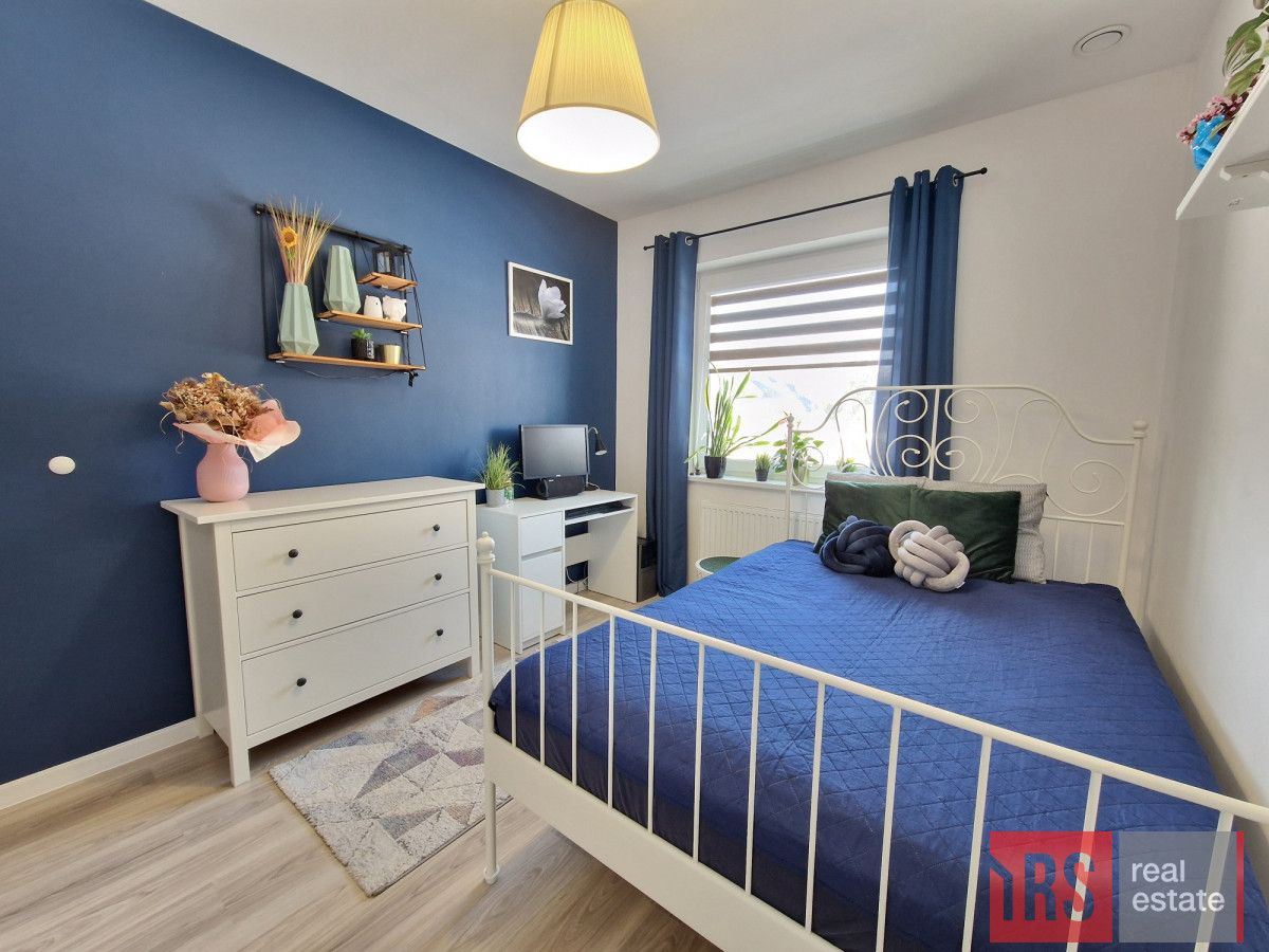 dom wolnostojący, 4 pokoje Dosin, ul. Rumiankowa. Zdjęcie 1