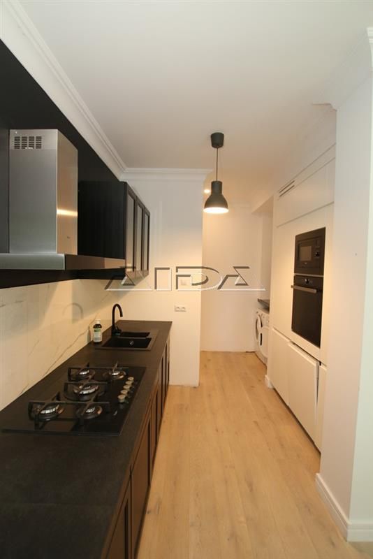 dom wolnostojący, 8 pokoi Wrocław Śródmieście, pl. gen. Walerego Wróblewskiego. Zdjęcie 4