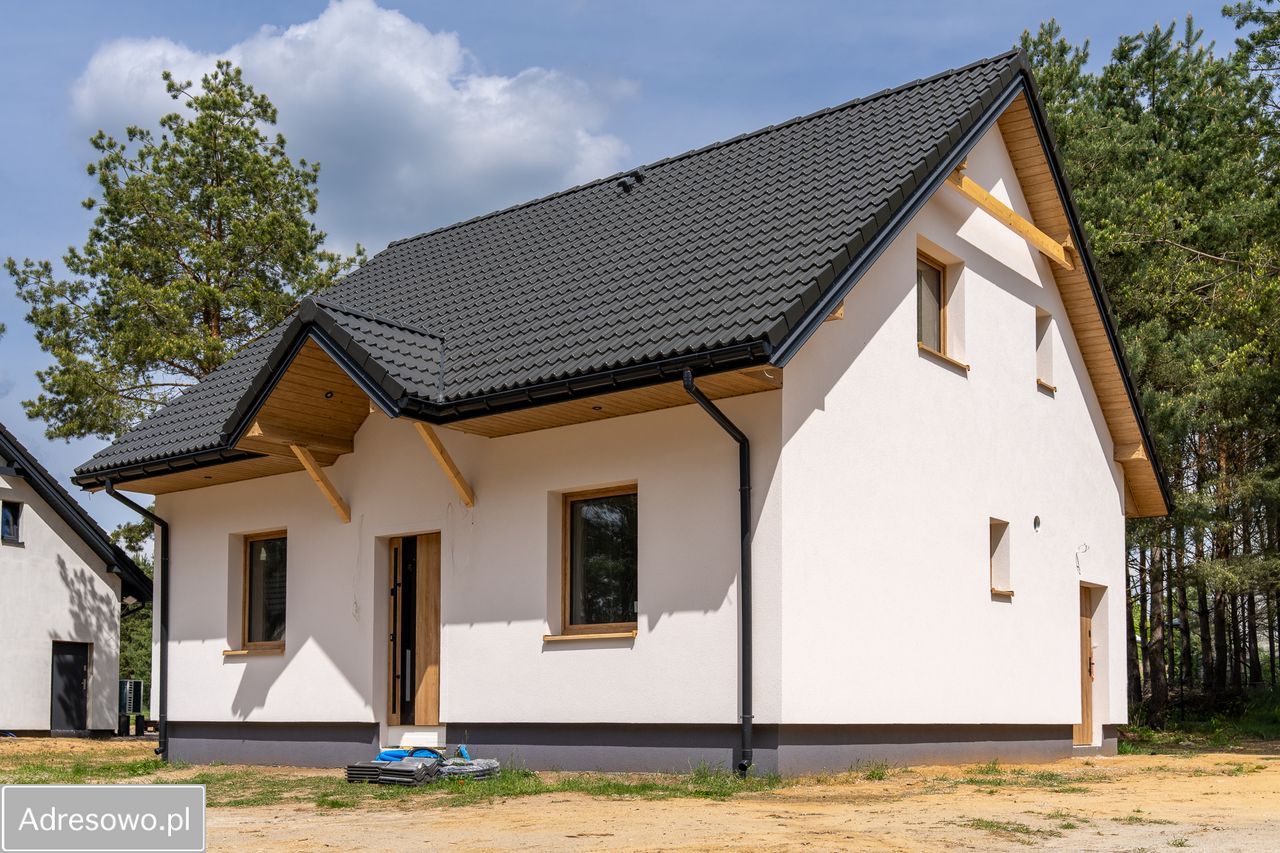 dom wolnostojący, 5 pokoi Niwy. Zdjęcie 3