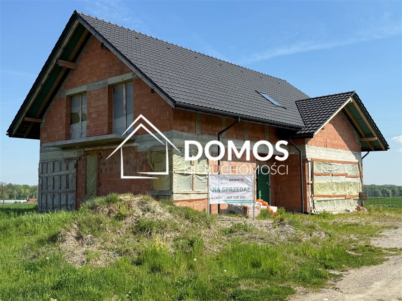 dom wolnostojący, 6 pokoi Łąka