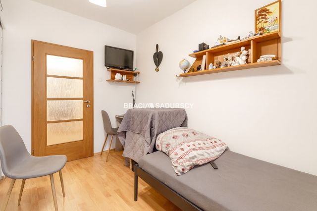 Mieszkanie 2-pokojowe Kraków Czyżyny, os. Dywizjonu 303. Zdjęcie 8