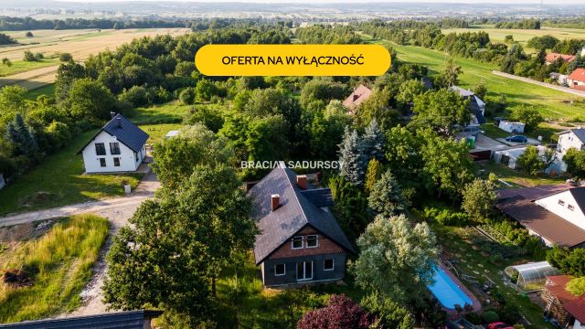 dom wolnostojący, 5 pokoi Kaszów. Zdjęcie 1