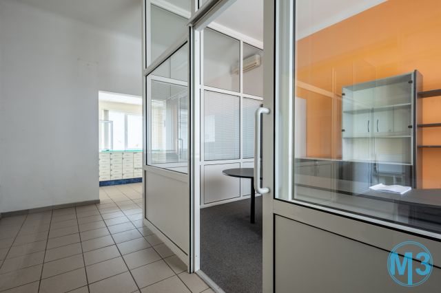 Lokal Stalowa Wola Rozwadów, ul. Rozwadowska. Zdjęcie 4