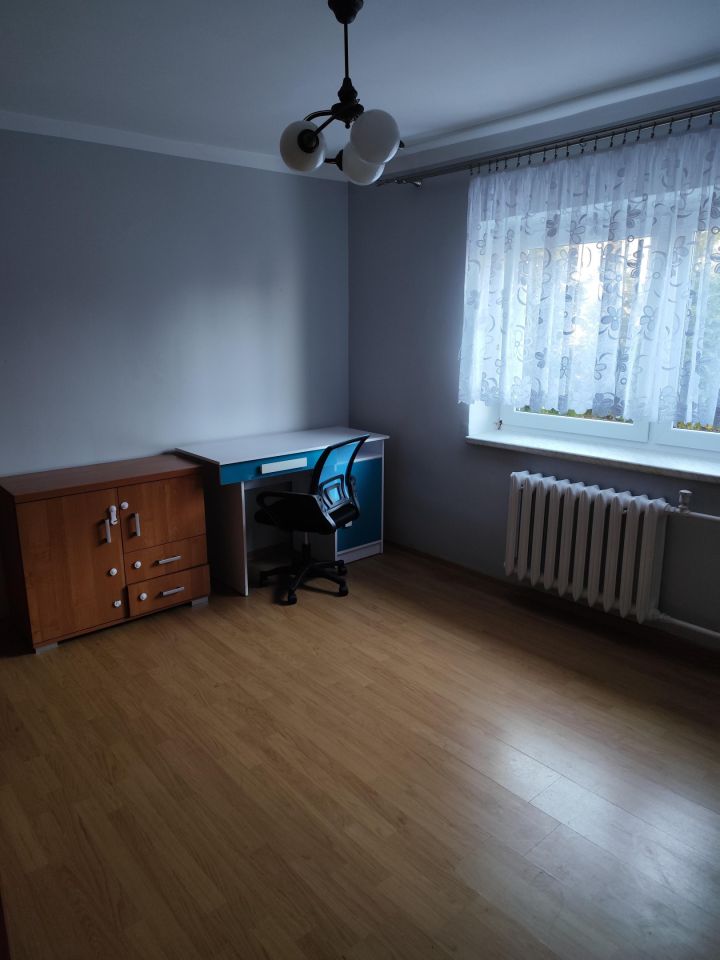 dom wolnostojący, 3 pokoje Brody. Zdjęcie 5