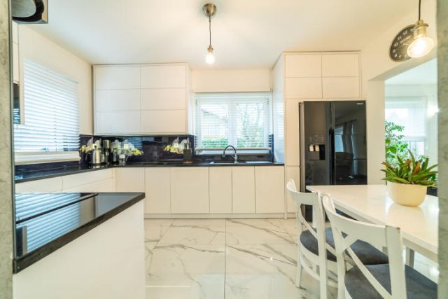 dom wolnostojący, 6 pokoi Krosno, ul. Krakowska. Zdjęcie 15