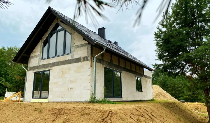 dom wolnostojący, 5 pokoi Letnica