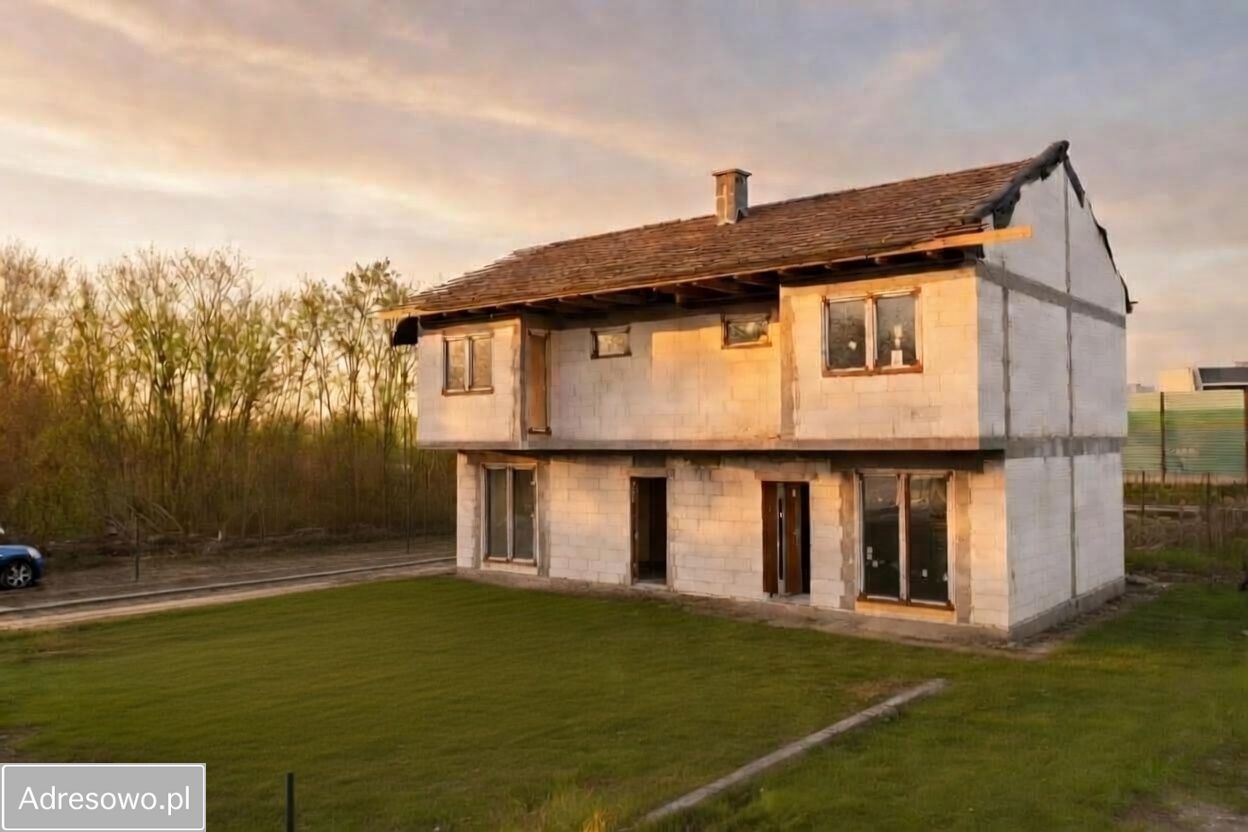 bliźniak, 4 pokoje Jabłonna, ul. Szkolna. Zdjęcie 1