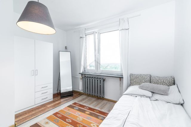 Mieszkanie 3-pokojowe Kraków Kurdwanów, ul. Marii i Bolesława Wysłouchów. Zdjęcie 4