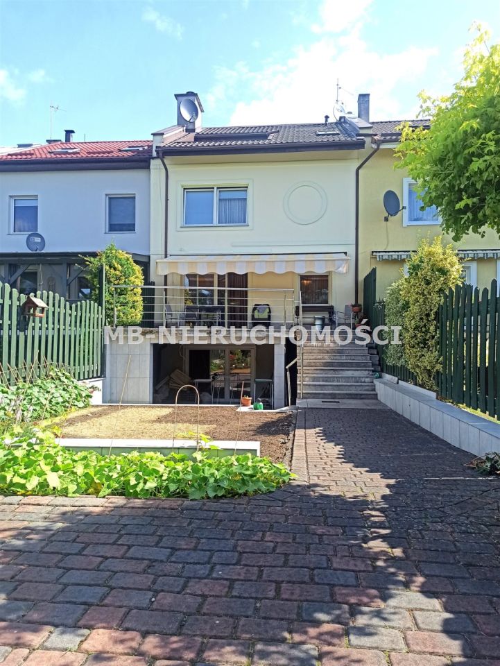 dom szeregowy, 4 pokoje Tomaszkowo. Zdjęcie 4