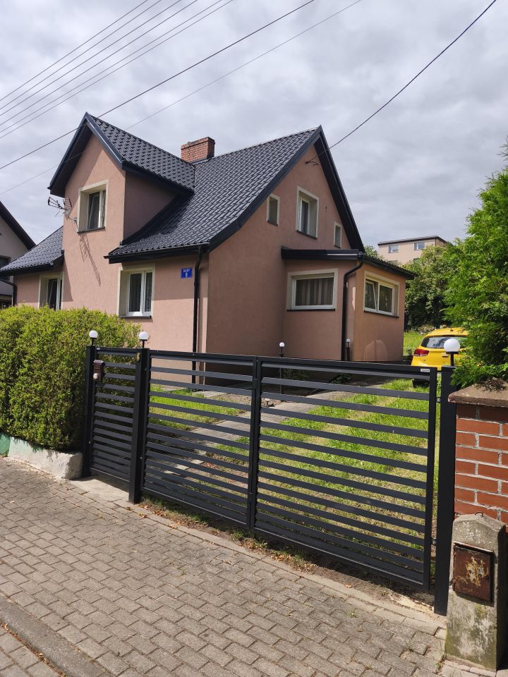 dom wolnostojący, 6 pokoi Chmielno, ul. Kuby. Zdjęcie 2