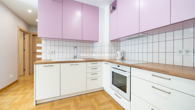 Mieszkanie 3-pokojowe Czarnochowice. Zdjęcie 5