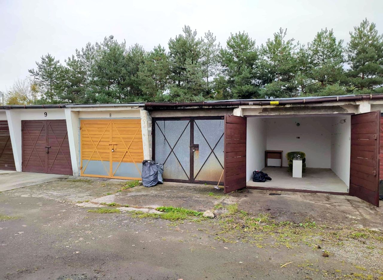 Garaż/miejsce parkingowe Tarnów, ul. Stanisława Kassali. Zdjęcie 3