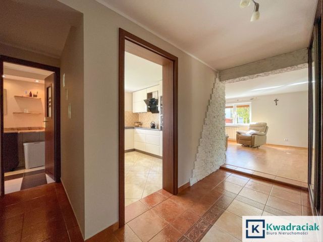 dom wolnostojący, 5 pokoi Besko, ul. Wiejska. Zdjęcie 7