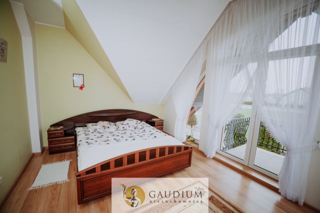 dom wolnostojący, 6 pokoi Wróblew. Zdjęcie 16