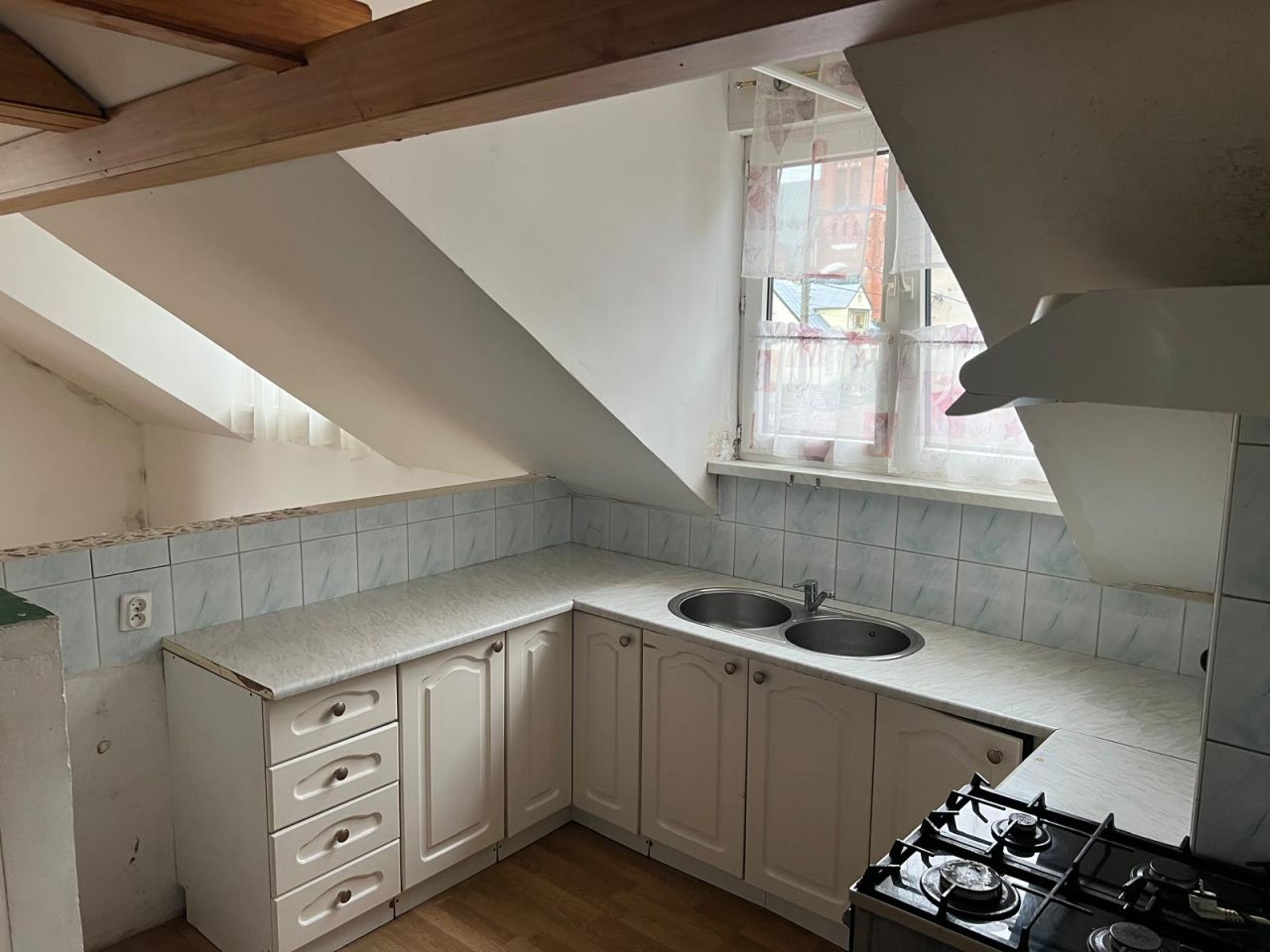 dom wolnostojący, 4 pokoje Płoty, ul. Wojska Polskiego. Zdjęcie 3